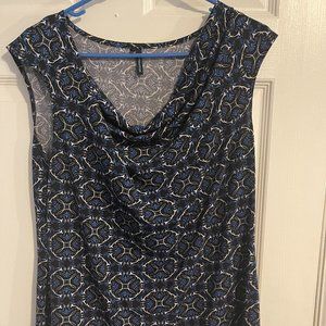 Maurices sleeveless shirt, Size X Large, Blue Black and White.